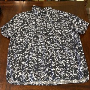 Perry Ellis Black and White Leaf Print Shirt